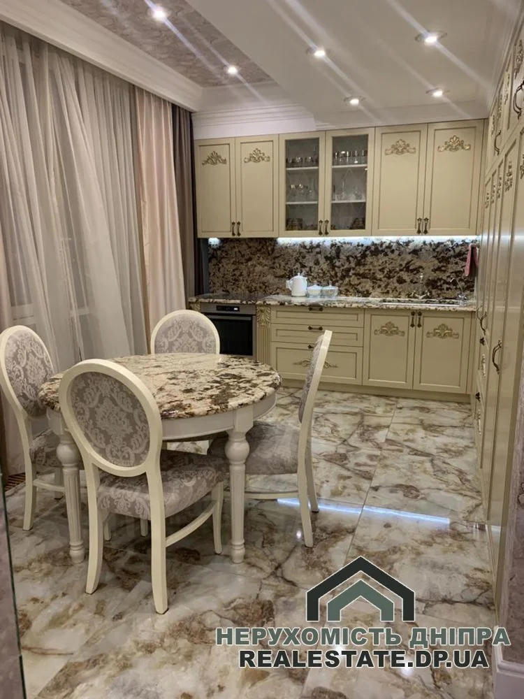 Продам 2 кімнатну квартиру 84 м² ЖК Баку, парк Чкалова · 3