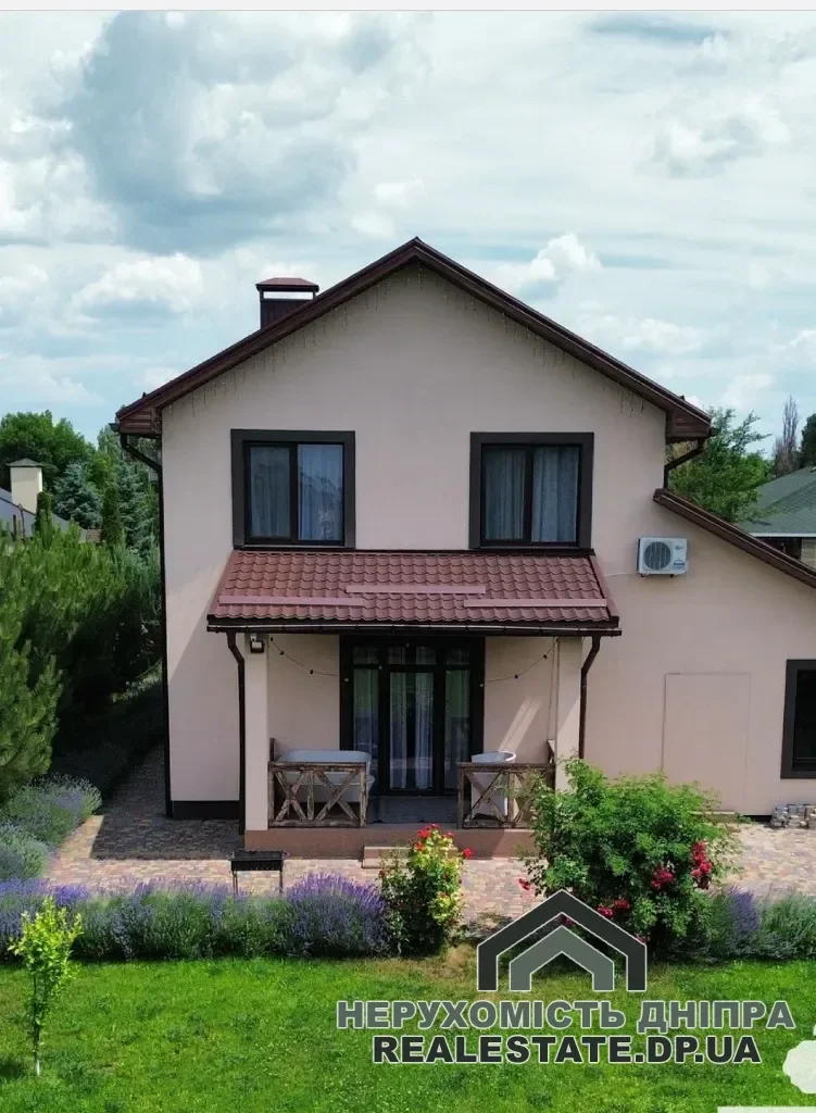 Продається будинок у районі Золоті Ключі, вул. Харківська, 175 м² · 2