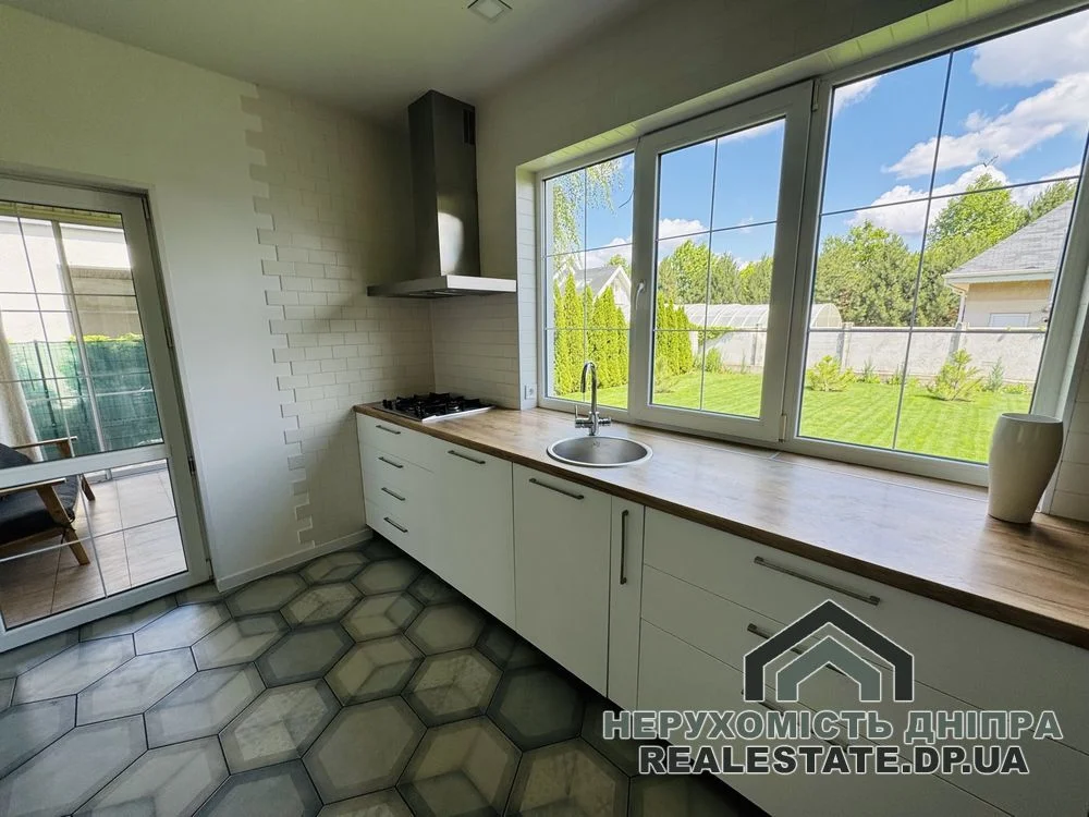 Продам таунхаус в Золотых ключах паломником 122 м² с террасой, участок 5 соток. · 1